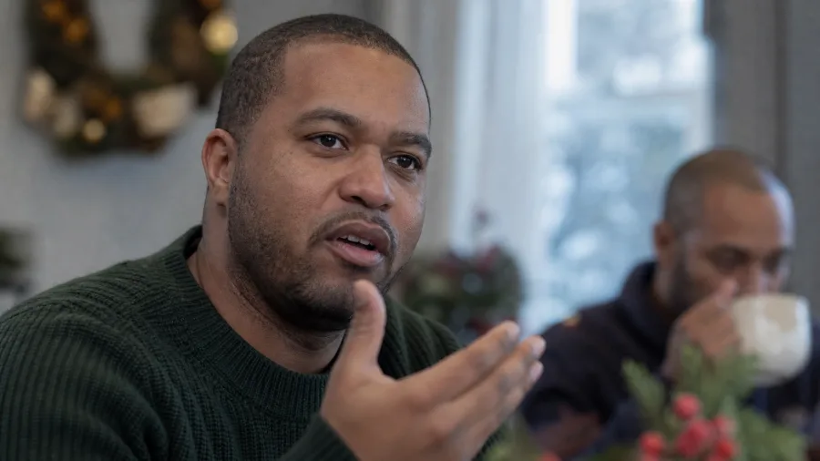Monopolizing Conversations Turns Catch-Ups Into Monologues