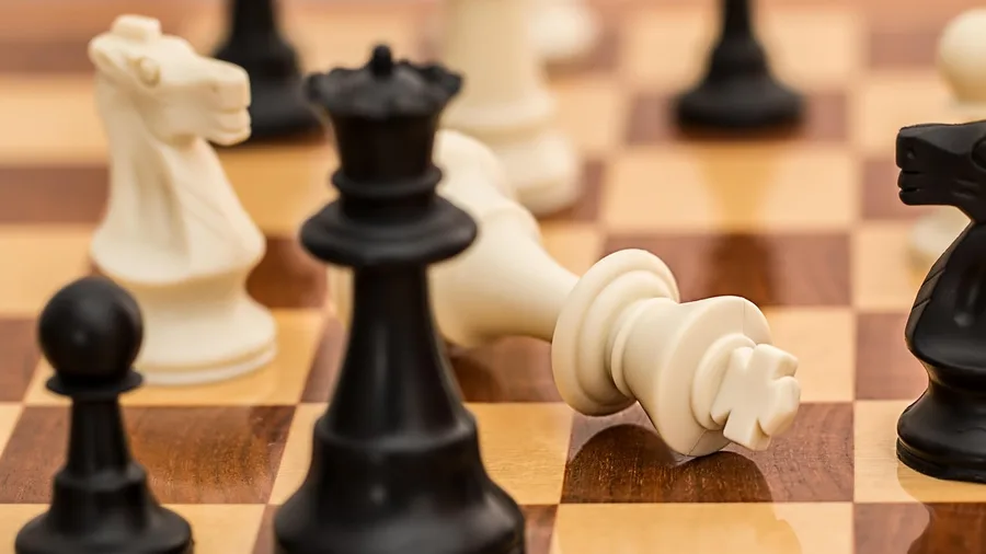 Treating the Argument as a Win-or-Lose Contest