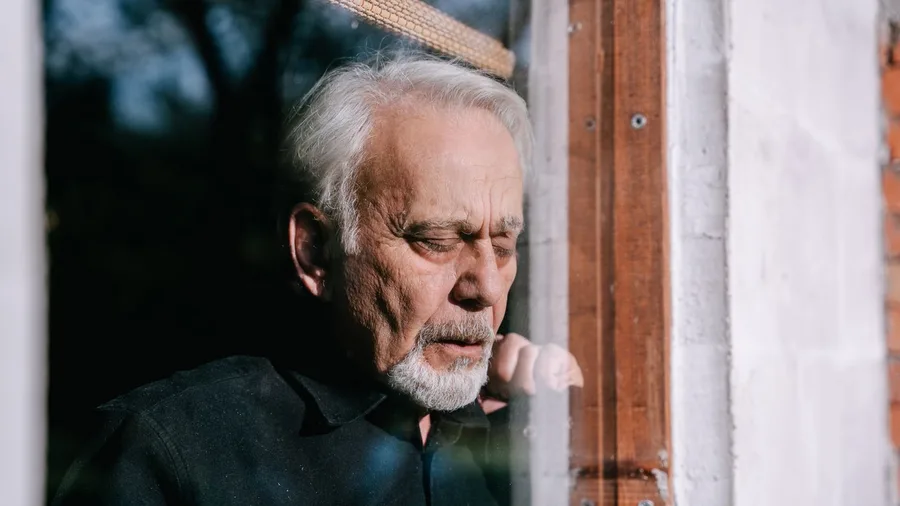 Aging Brains Prioritize Meaning Over Small Talk